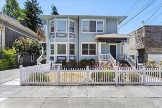 Building Photo - 2026 San Antonio Ave