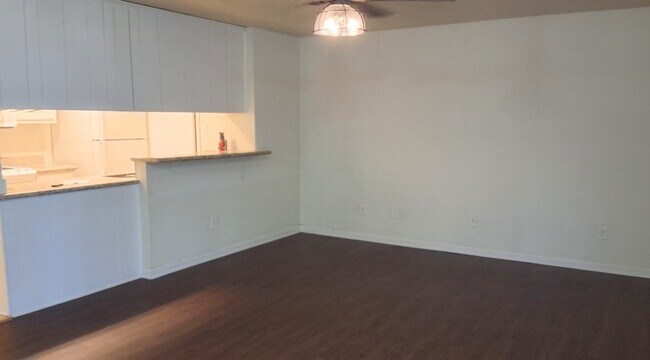 Foto del edificio - 629 W Ridge Dr
