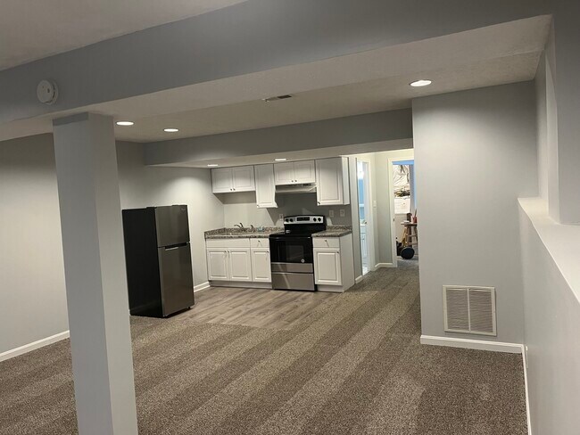 Foto del edificio - 4411 Danbury Sq