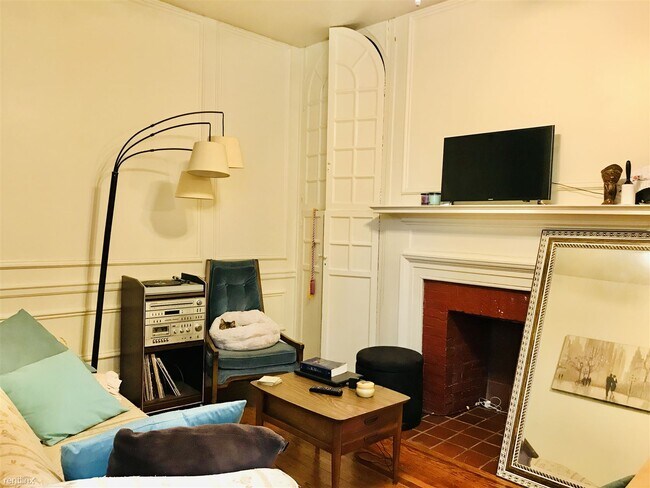 Foto del edificio - 1 br, 1 bath  - 313 S 18th St Apt 1FN