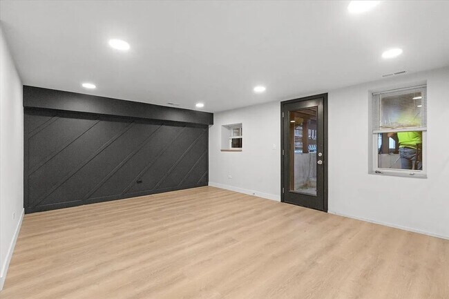 Foto del edificio - 927 N Mozart St