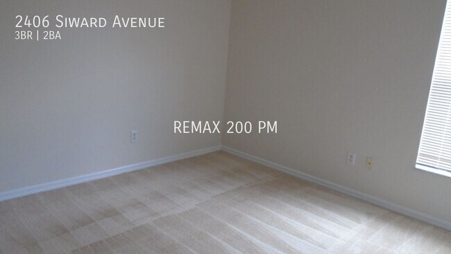 Building Photo - 2406 Siward Ave