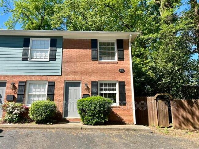 Foto del edificio - 634 Chipley Ave