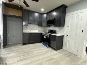 Building Photo - 437 Morrissee Ave