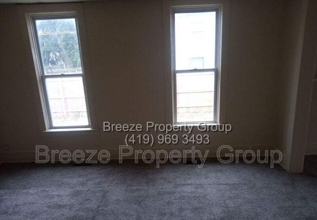 Building Photo - 3130 Stickney Ave