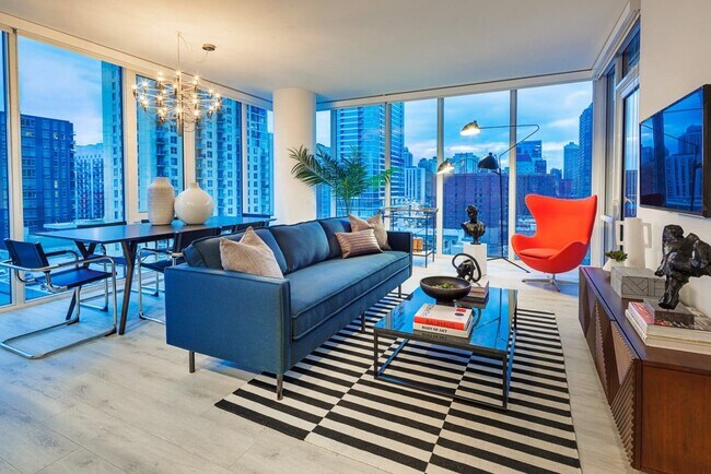 Foto del edificio - 879 N La Salle Dr