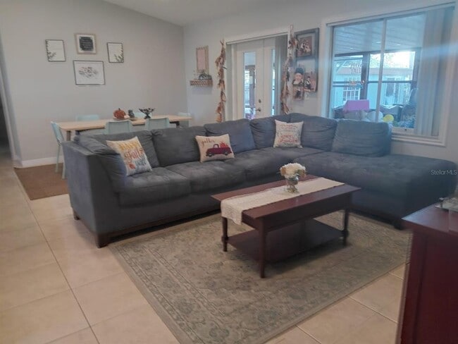 Foto del edificio - 10700 Gardenwood Rd