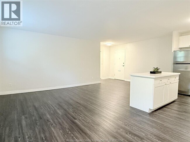 Photo du bâtiment - 20 Bradmon Dr