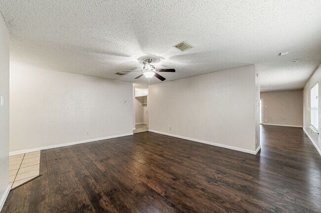 Foto del edificio - 8422 Parry Path