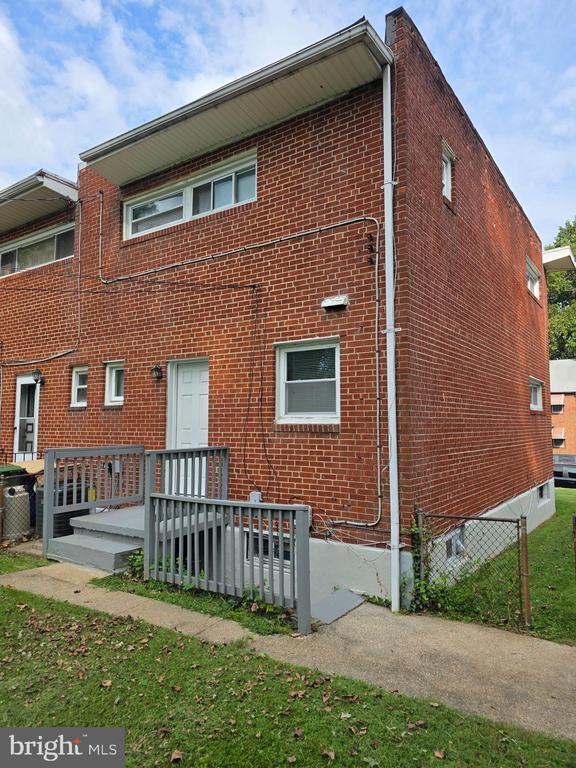 Building Photo - 3807 Bowers Ave