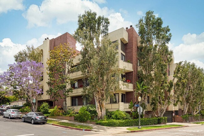 Building Photo - 10794 Wilkins Ave