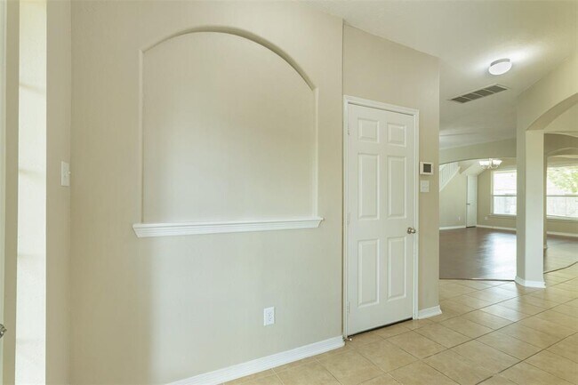 Building Photo - 9802 Onyx Trail Dr