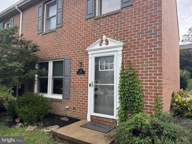 Foto del edificio - 813 Chesney Ln