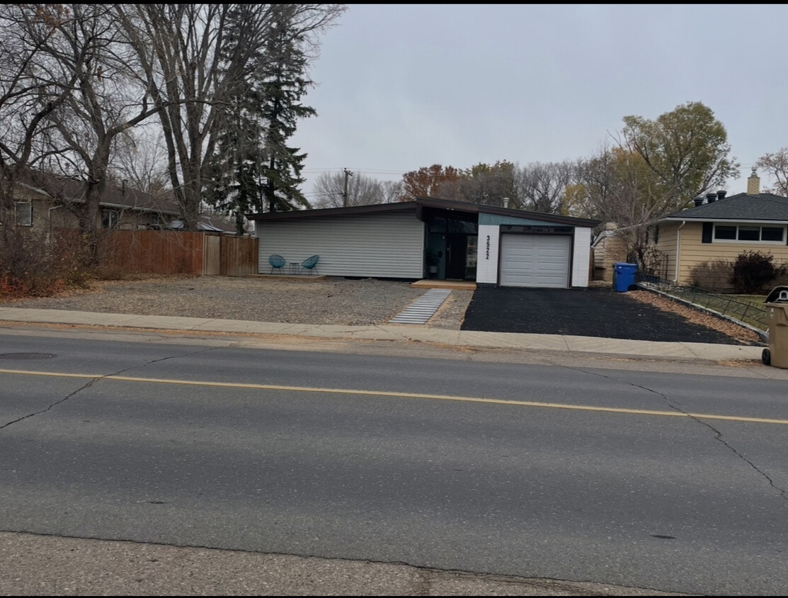 Primary Photo - 3522-3525 25 Ave