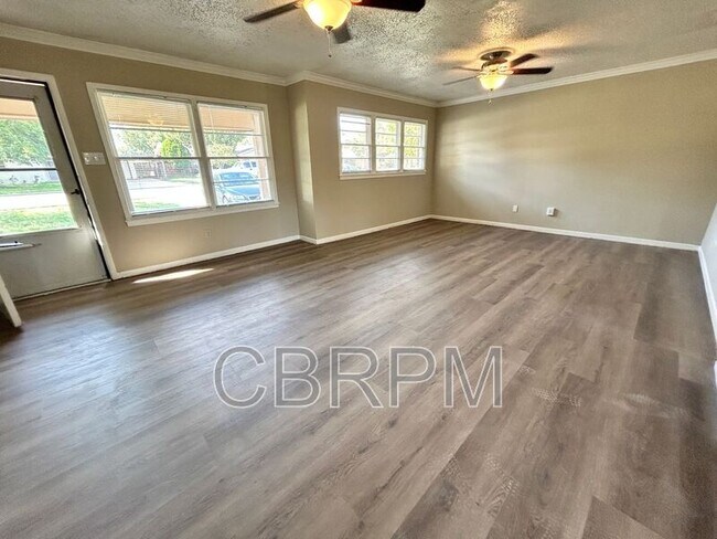 Foto del edificio - 4910 9th St