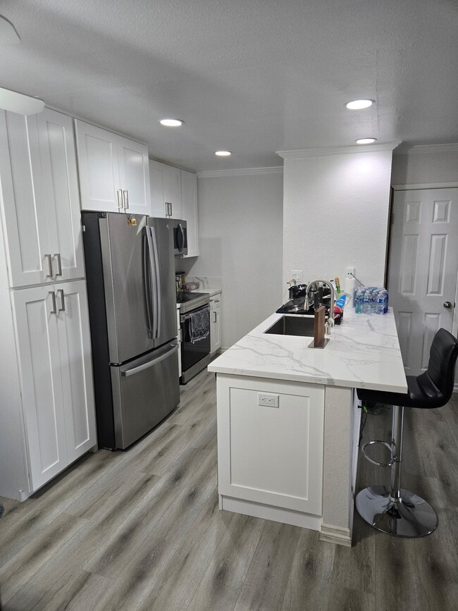 Foto del edificio - 9229 Village Glen Dr