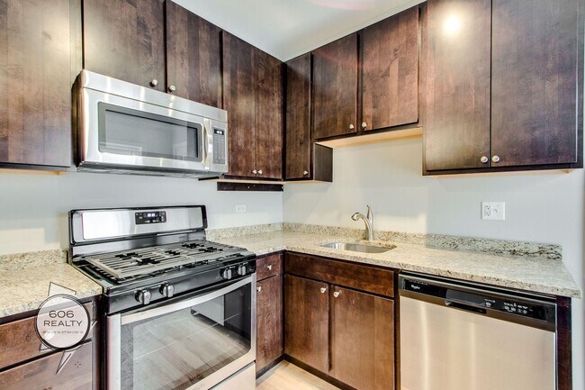 Foto del edificio - 840 E 53rd St