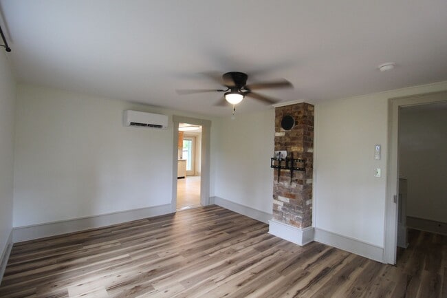 Building Photo - 56 Grindstone Rd