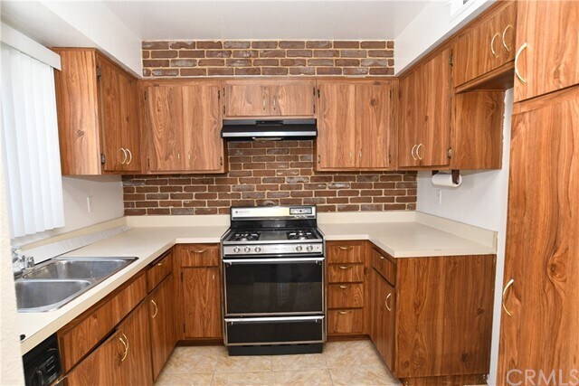 Building Photo - 970 Golden Springs Dr