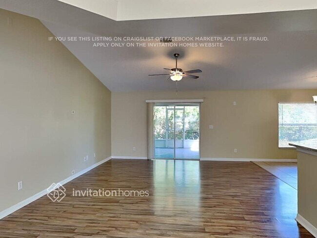 Foto del edificio - 1633 Laramie Cir