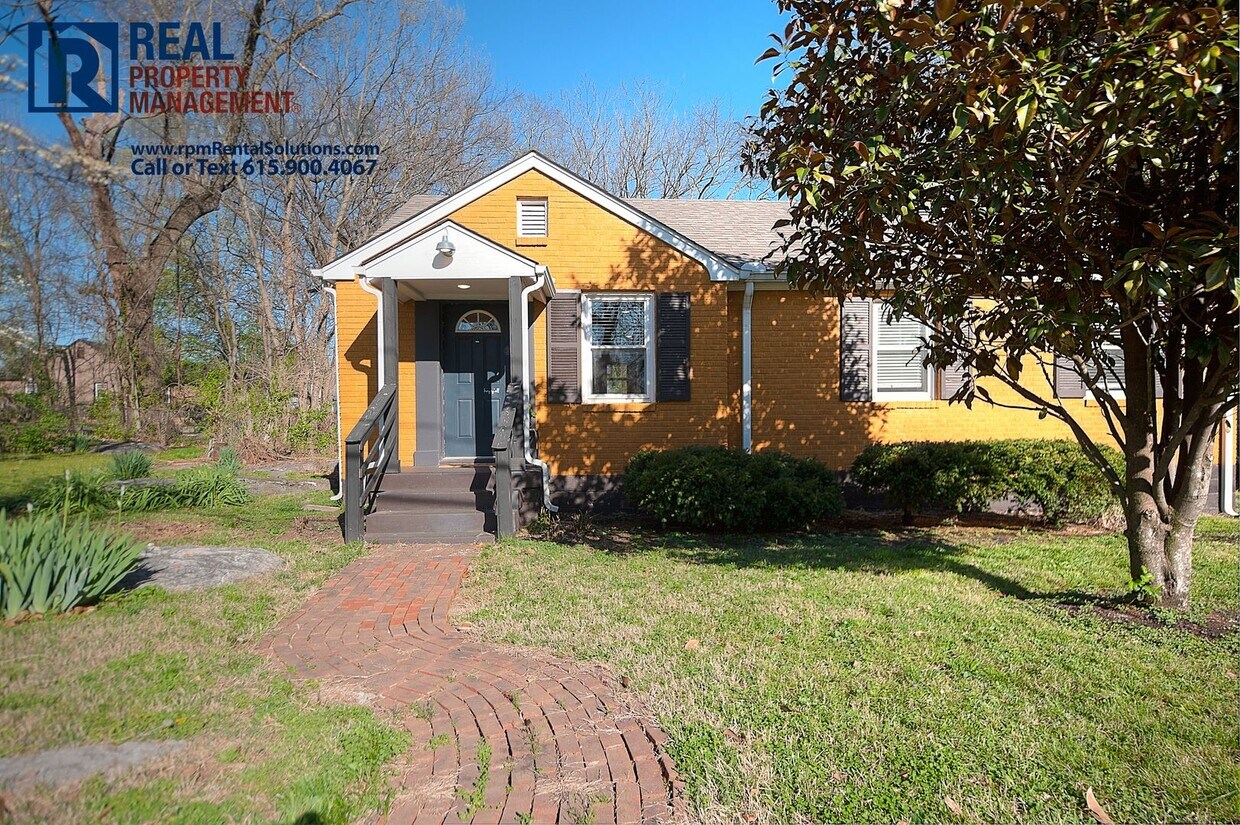 Foto principal - Adorable 3 bd 1 bath home in the heart of ...