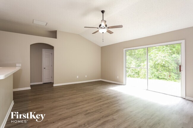 Building Photo - 6984 Rapid River Dr