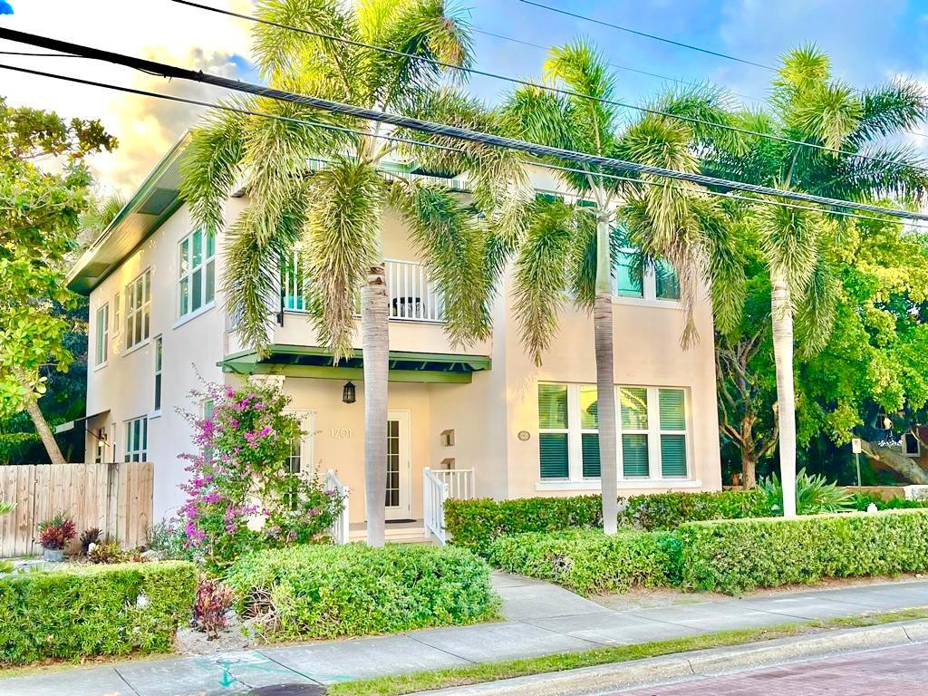 Foto principal - 1701 S Olive Ave