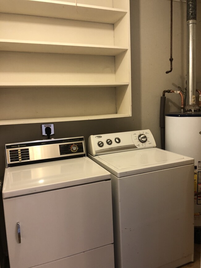 large laundry room with extra closet - 509 Wilmuth Street