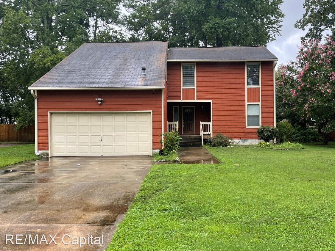 Primary Photo - 4 br, 2.5 bath House - 24 PINE CONE DRIVE