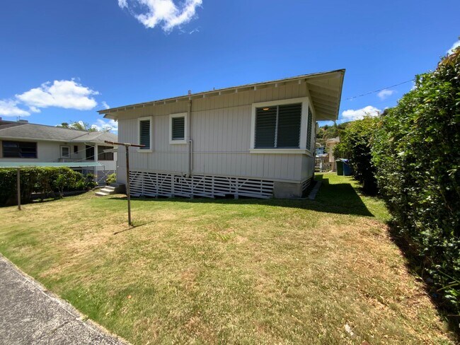 Building Photo - T1231ach