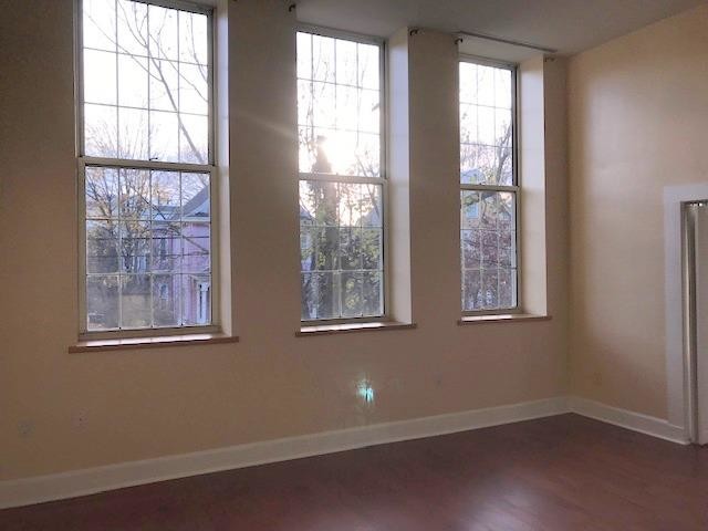 Foto principal - 35 Walden St