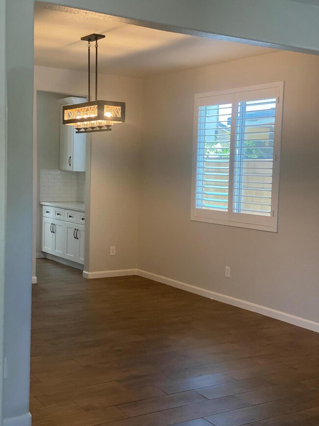 Building Photo - 40742 Hilton Head Ct