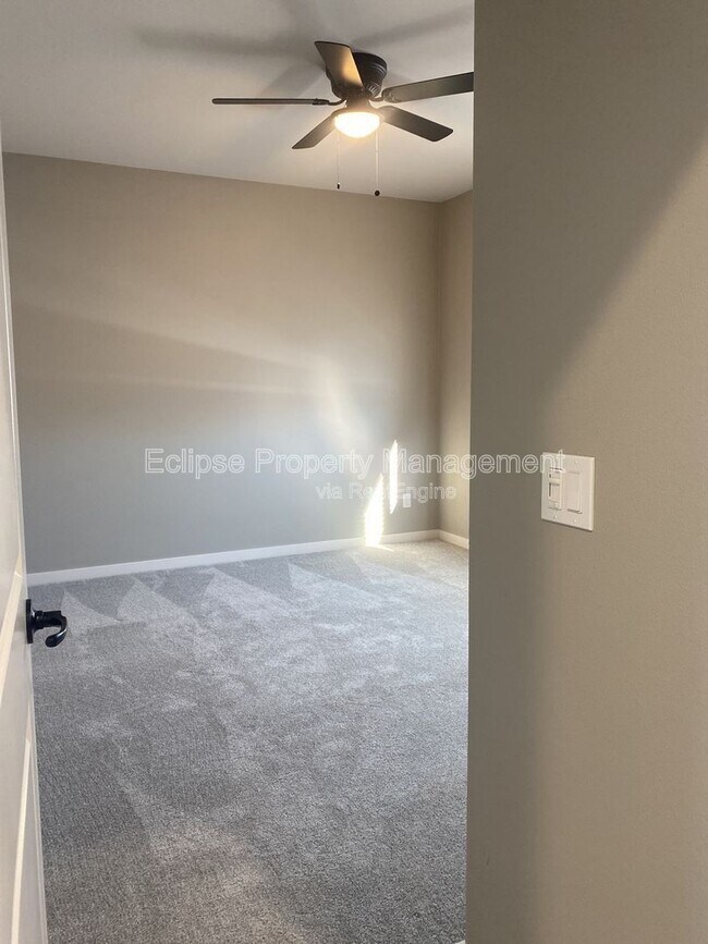 Foto del edificio - 511 Crestone Ave