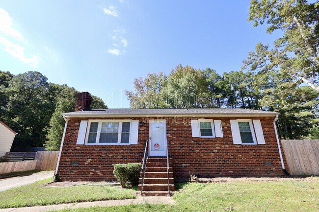 Foto del edificio - 2728 Grantwood Rd