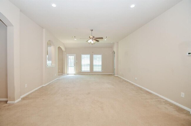 Foto del edificio - 2022 Haven Springs Ln