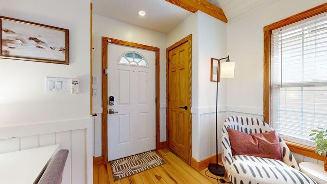 Building Photo - Adorable 3 Bedroom House near NCSU - Available August 1st!