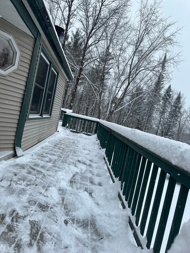 Cubierta - 64 Wells Farm Rd