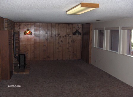 Building Photo - 1066 E 260 S