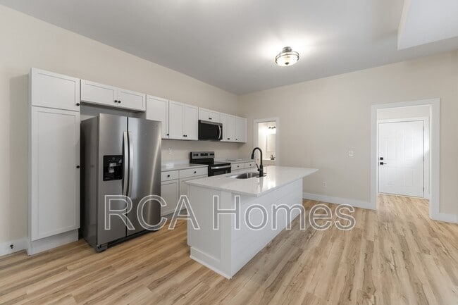 Foto del edificio - 238 Eastern Ave