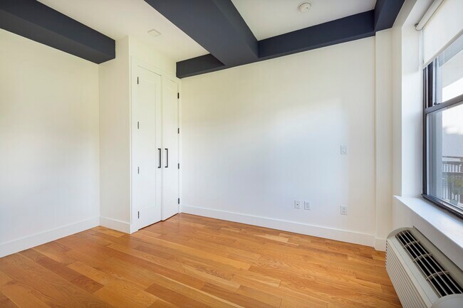 Foto del edificio - Newly built 2-bedroom Prime Bushwick.
