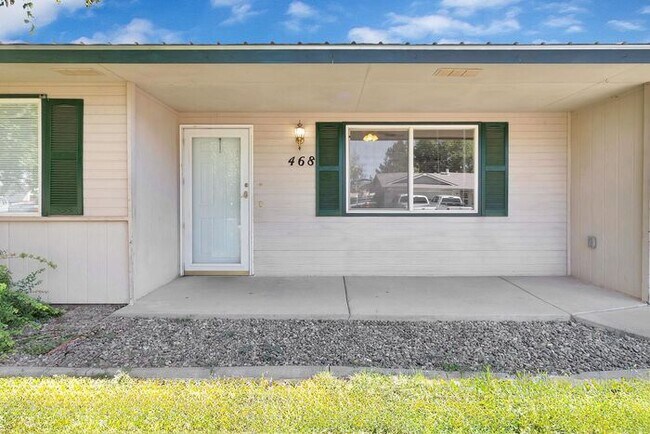 Foto del edificio - Charming 3-Bed, 2-Bath Home in Clifton, CO