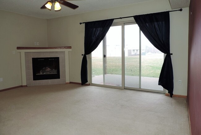 Building Photo - $1,150 | 2 Bedroom, 1 Bathroom Condo | Pet Friendly* | Available for July 30th, 2026 Move In!