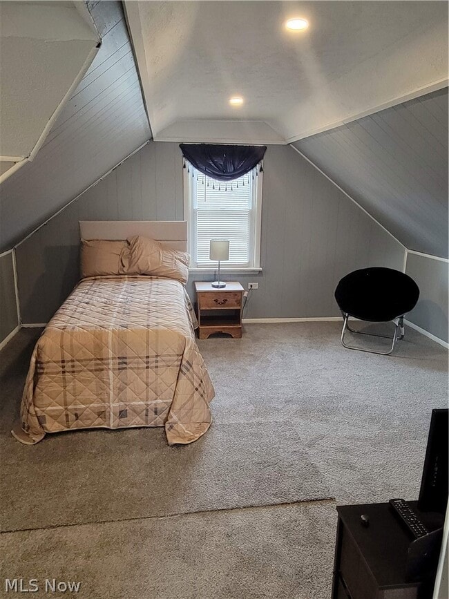 Building Photo - 4083 E 143rd St