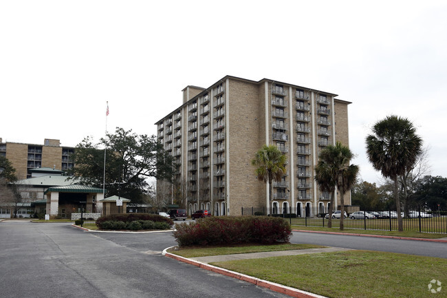 Primary Photo - Central Plaza Towers