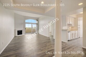 Building Photo - 2225 S Beverly Glen Blvd