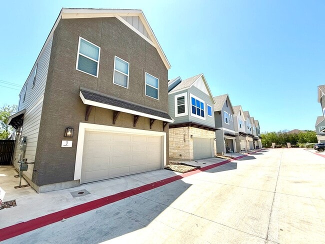 Photo - **MOVE IN SPECIAL** 2-Story 3 Bedroom / 2.5 Bath Home In Gated Community!