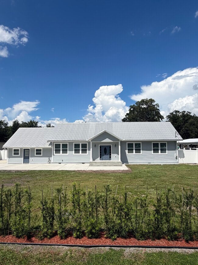 Building Photo - 4079 Dimsdale Rd