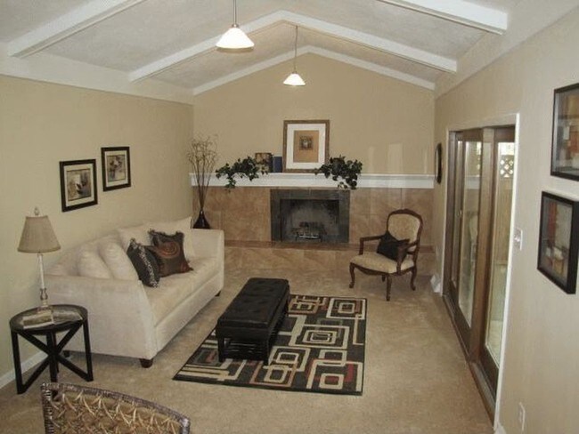 Foto del edificio - 2521 S Garland St