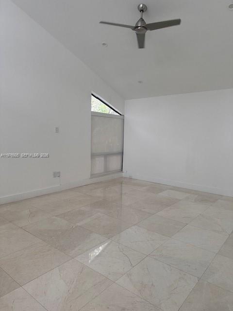 Foto del edificio - 2974 Bridgeport Ave