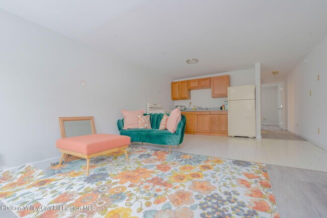 Foto del edificio - 53 Stay Rd